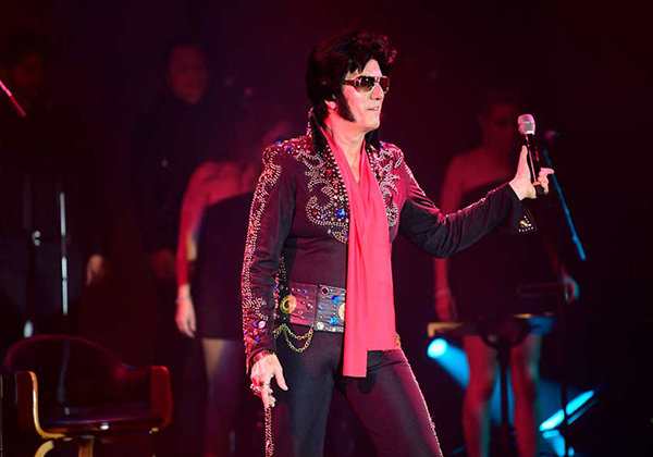  Elvis Big Band By Héctor Ortiz conmemora el 45 aniversario luctuoso de “El Rey” en el Lunario