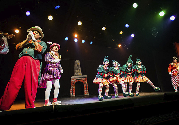  La Trouppe celebra 38 años de trayectoria con Feliz Navitrouppe