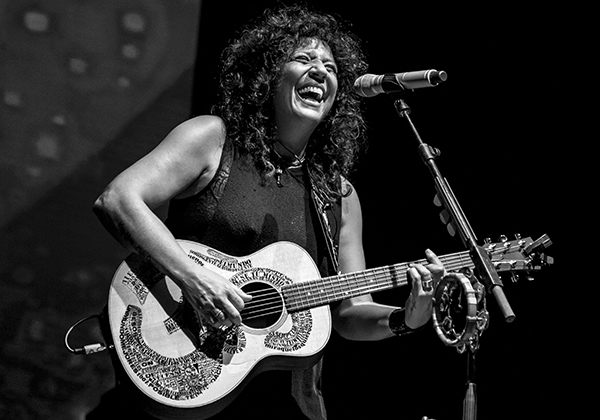  En octubre, Rosana se sentirá nuevamente Como en casa